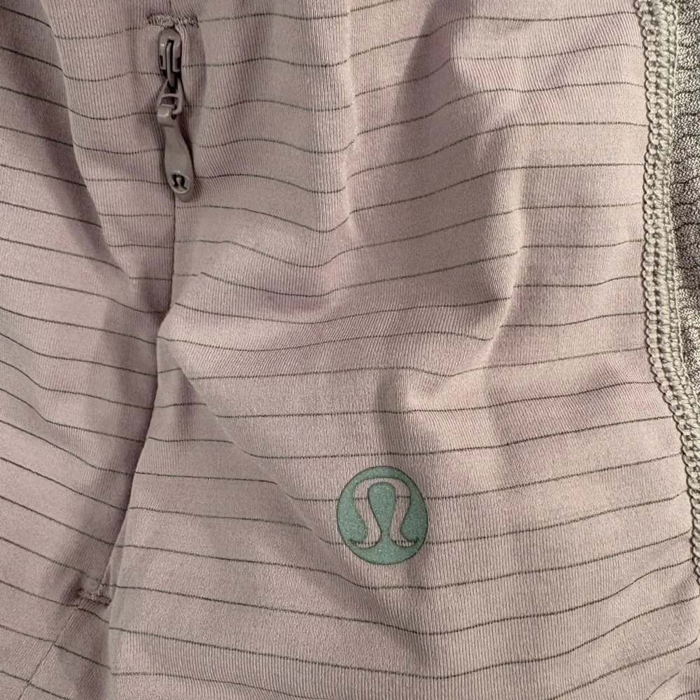 Lululemon Run for Gold Half Zip in Mauvelous Size 4